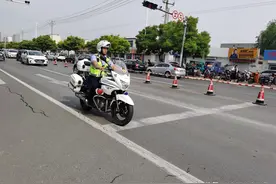 你安心考试 我全力守护丨滨城交警七项措施护航高考图片