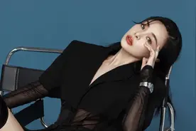 李杨璐深夜放锤！晒出孟美岐发给男友的告白截图，讽刺她能说会道图片