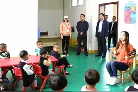 武山县委书记王新强 县委副书记、代县长王志成调研教育工作图片