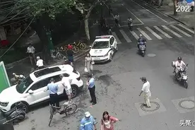 男子盗窃得手后模仿“特工”，“变装”2次也没逃出民警的“火眼金睛”图片