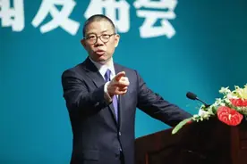 一口气创出农夫山泉、尖叫、农夫果园等多个名牌，营销天才钟睒睒图片