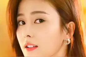 美女寄出一份平安，传递一份快乐，愿开心快乐，健康平安图片