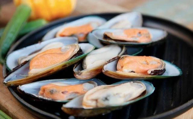 猫咪缺乏牛磺酸可能致死！表现之一是眼肿流泪，记得要额外补充