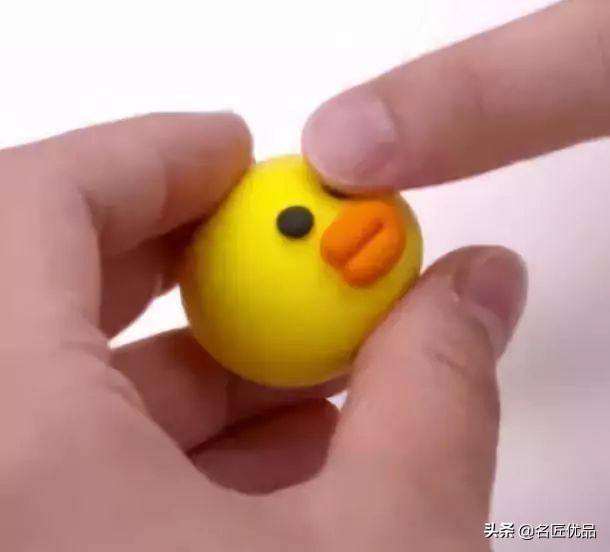 手工：超萌可爱的小鸭子，简单几步就能完成，还可以漂浮起来哟