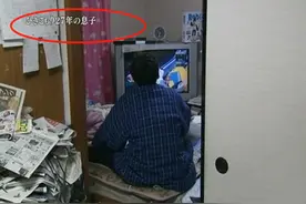 27年不洗澡不出门，3餐靠父母投喂，48岁宅男“啃老生活”惹感慨图片