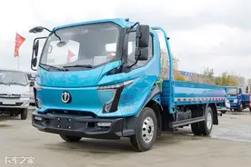 全车LED光源，底盘2.25吨，体验飞碟W5蓝牌轻卡图片