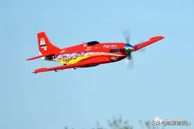 航模测评 | 速度与“机”情——fms新款P-51 Dago Red竞速机图片
