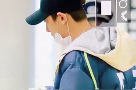 EXO灿烈200126机场照，从首尔金浦机场飞往日本，进行EXO-SC活动图片