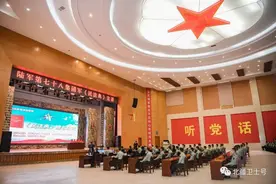 《民法典》进军营　普法润兵心图片