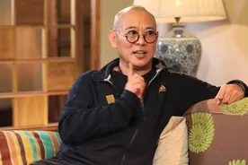 1993年，成龙捡了一个李连杰的漏，却让自己满身狼藉图片