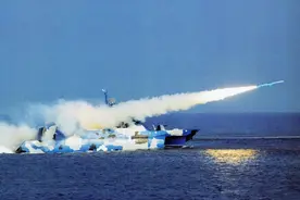 022导弹艇重出江湖，真正的"小船载大炮"，可对付航母图片