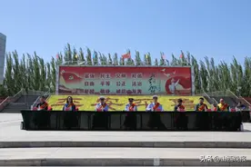 朔州平鲁哈啰电单车配备头盔，保障市民安全出行图片