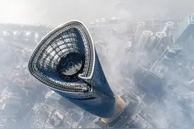 上海中心大厦为何没被台风吹倒？它凭什么，能赢得了与台风的较量图片