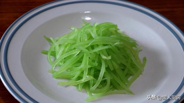 这是清洗鳝鱼黏液的小窍门，教你黄鳝好吃又下饭的做法，肉嫩味美