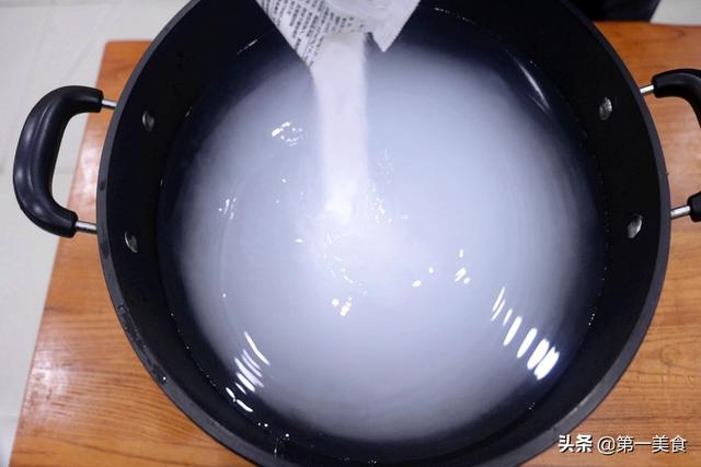 河南老法腌鸡蛋，个个起沙、金黄流油还不咸，用经验告诉你怎么做