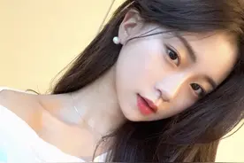 小说：她的脸红透了图片