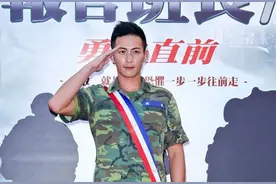 42岁男星回应家暴，2任前女友站出指控，施暴6小时强迫拍视频图片