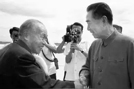1965年李宗仁回国，想担任人大副委员长，为何遭到毛主席拒绝？图片