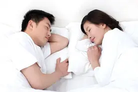 人到中年，男人拒绝亲吻自己的妻子，原因有四个图片