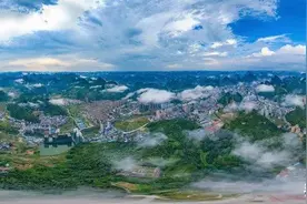 广西城区最小的地级市河池市，为了发展，做出整个广西没做过的事图片