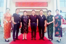 南阳体育模特协会成立一周年庆典“走红毯”仪式（一）图片