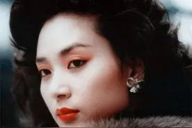 香港一姐，33岁不顾一切花光所有钱买下10套房子，却从5毛到5个亿图片