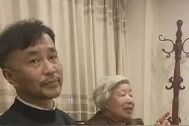 “流浪大师”年迈母亲首次发声，希望儿子回归家庭，不要纠结过去图片