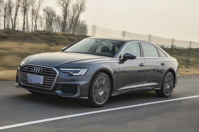 36万提了辆雷克萨斯ES300h，再开朋友奥迪A6L，车主：不能比
