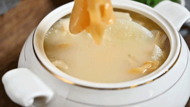 翅骨花胶煲鸡 2026年翅骨花胶煲鸡汤的做法