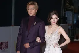 蝴蝶姐姐昔日挽"老板"罗志祥走红毯，艳丽逼人满满正宫气势图片