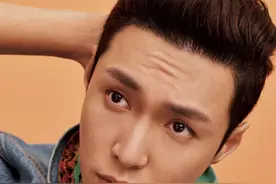 张艺兴说“我看过一本书叫《乌合之众》，讲的就是粉丝这一块的”图片