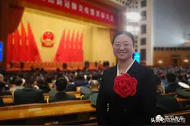 百年党史巾帼红 | 张晓玲：“疫”不容辞，做群众的贴心人图片