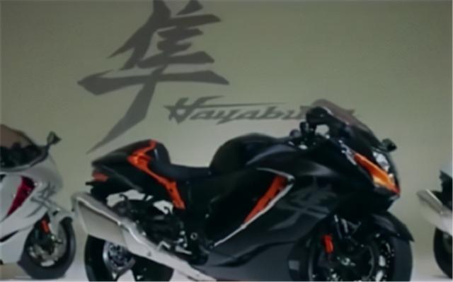 21款铃木隼来袭，3种新配色，仍用机械仪表，售价达35.8万