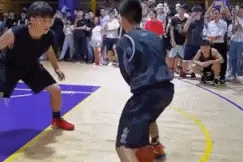 帅炸！独臂少年打篮球爆红网络，网友看呆图片