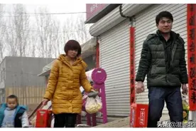 过年:农村串亲戚，遇到迎来送往的礼品超期了，该咋办呢？图片