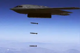 中俄：那也有办法打下来！美军：升级隐身飞机来战胜中俄地空导弹图片