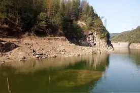 一次意外，让我不再独自外出钓鱼！过来人告诫：钓鱼得先保证安全图片