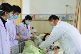 13岁少女先天无阴道，西安交大一附院专家用羊膜重建，助其恢复女儿身图片