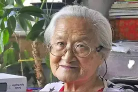 欧阳先生的“党课”图片