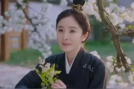 “85花”女扮男装：杨幂杨颖唐嫣个个浓妆，倪妮刘诗诗有说服力图片