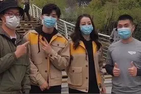 继鹿晗之后，迪丽热巴和邓伦再炒CP，为何与张艺兴不来电图片