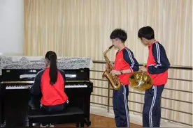 养孩子有多费钱？北京妈妈晒出42万“开学清单”，网友：不敢生娃图片