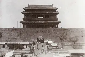 郭沫若坚决要拆北京古城墙，梁思成悲痛欲绝，痛批：你们会后悔的图片