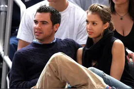 NBA名媛之皮尔斯娇妻，长相酷似杰西卡阿尔芭，全家都是军人图片