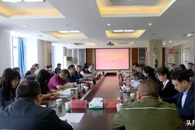 文清武率队到修文经开区调研 助力医药企业发展图片