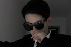 网红霸总林锡终于露脸，看清正脸照后：他一顿吃几个李现？图片