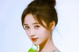鞠婧祎代言果本图片