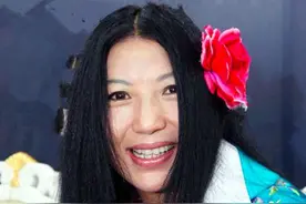 被“下课”，“国际走婚族”杨二车娜姆，现在活成了三毛？图片