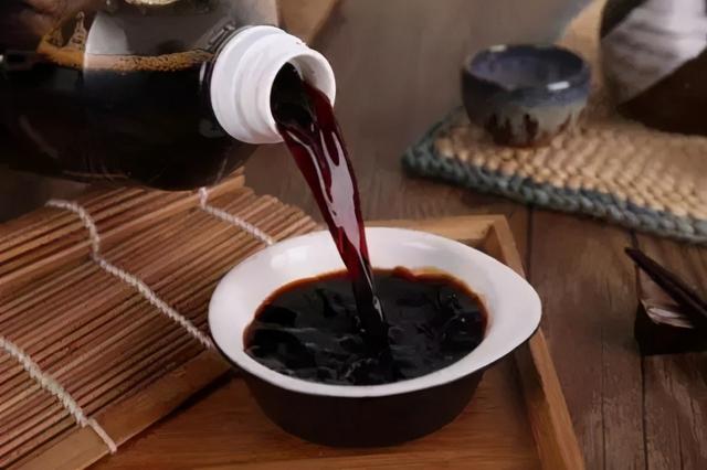 酱油分生抽和老抽，“抽”是啥意思？才知道区别很大，别再用错了