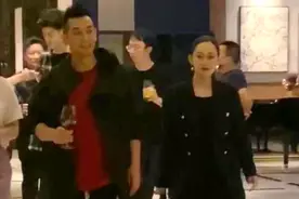 《披哥》庆功宴，大嫂团齐聚一堂，张晋蔡少芬十指紧扣成全场最甜图片